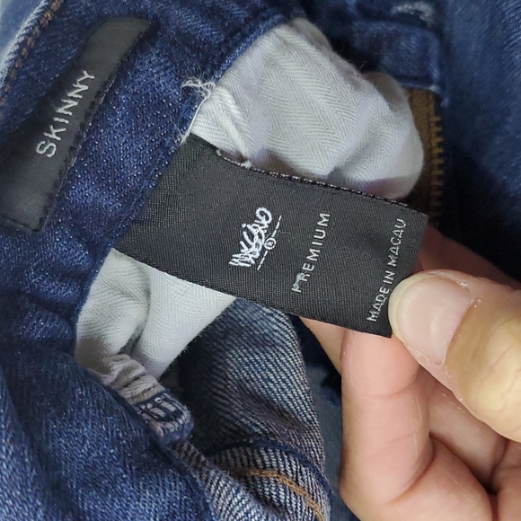 Mossimo Capi Pants - Picture 3 of 6